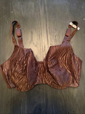 42DD Full Figure Ambrielle Bra with Underwire.  New without Tags
